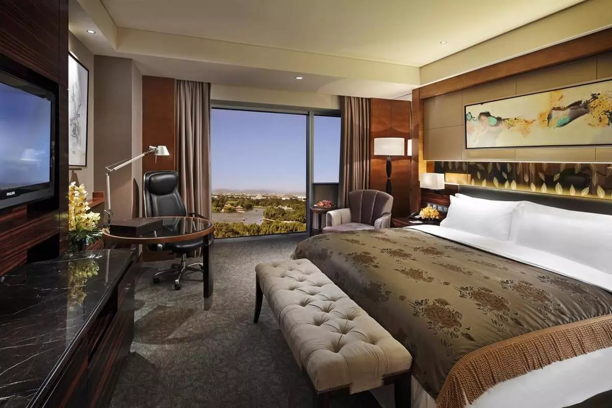 lake view rooms (Copy).jpg